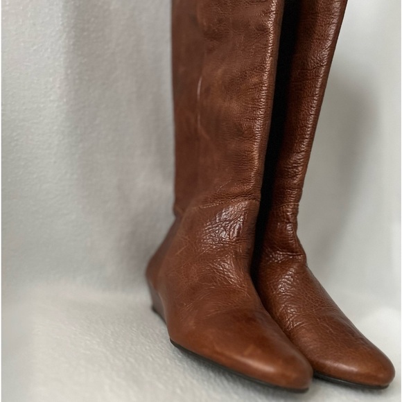 Steven by Steve Madden Size 6 Brown Glossy Leather Wedged Heeled Boots. - Picture 3 of 16